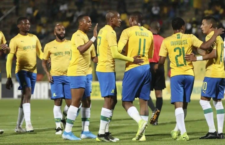 R50-mil added to Downs' super squad