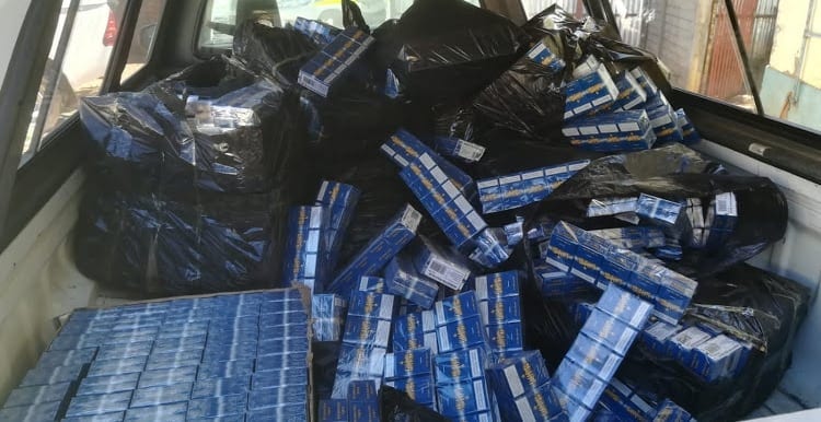 Four arrested for smuggling cigarettes worth over R1m into SA