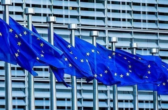 EU urges immediate end to Armenia-Azerbaijan clashes