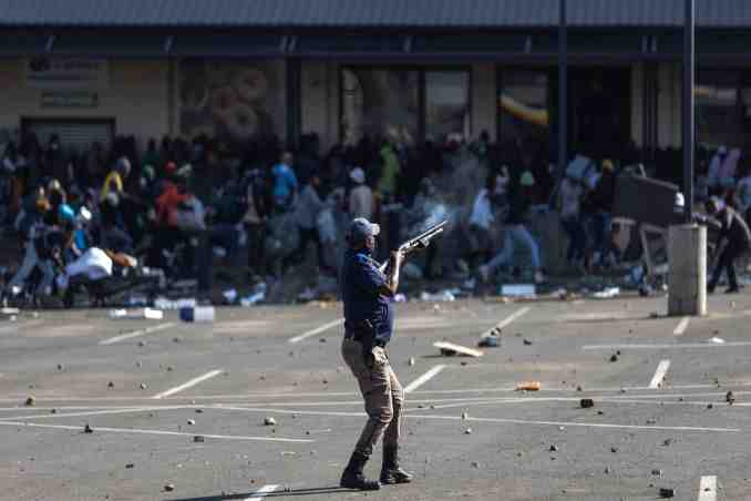 Zuma protests in South Africa Across the country,violent discontent rages,zuma protest