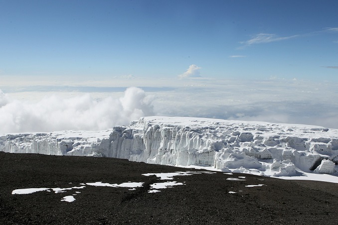 un report states that three glaciers in africa on verge of meltdown