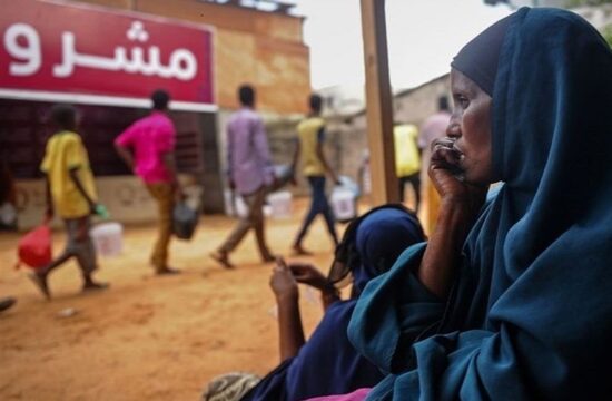 according to the united nations one out of every four somalis is facing acute hunger as a result of the worsening drought