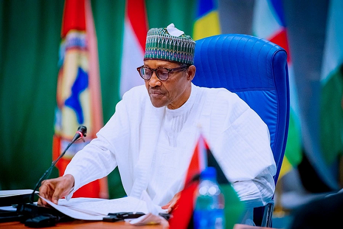 nigeria president buhari apologizes to countrymen over power and petrol shortage