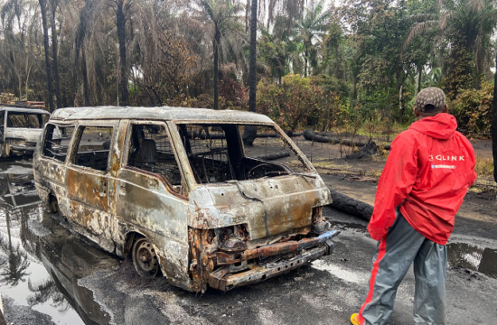 an explosion at an illegal refinery kills over 100 people in southern nigeria