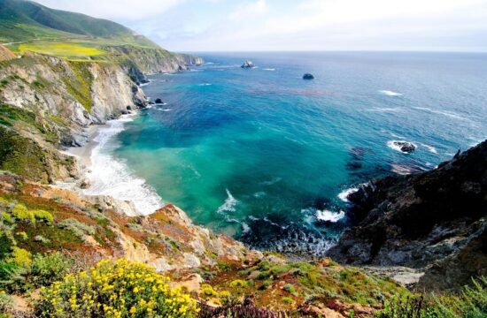 19712660 california sr1 is one of the most beautiful coastlines in the world