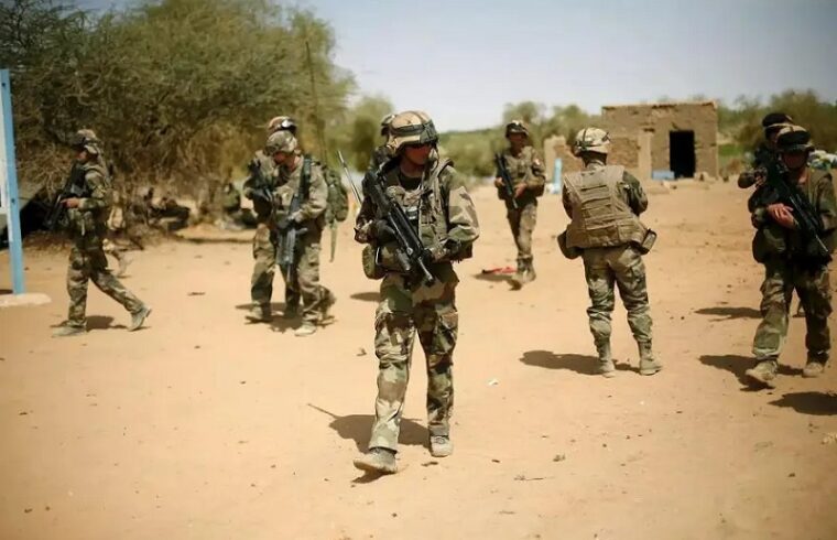 mali has released three ivorian soldiers, but is still detaining 46