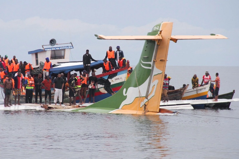 a passenger plane crashes into lake victoria in tanzania