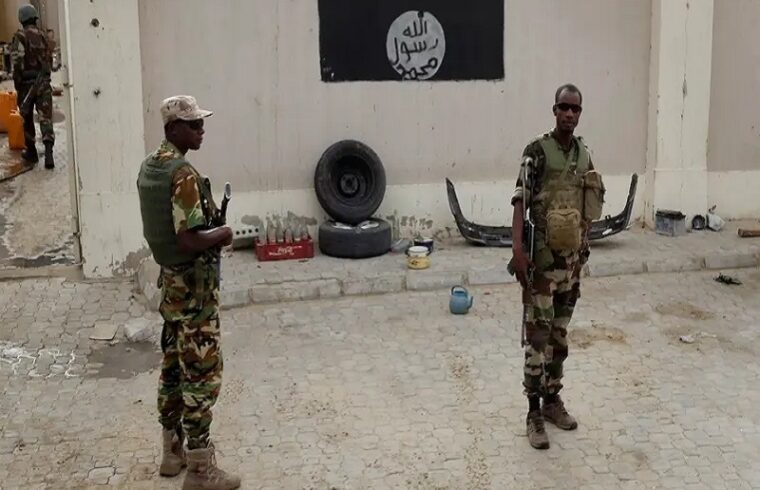 near the nigerian border, boko haram militants kill 10 soldiers from chad.