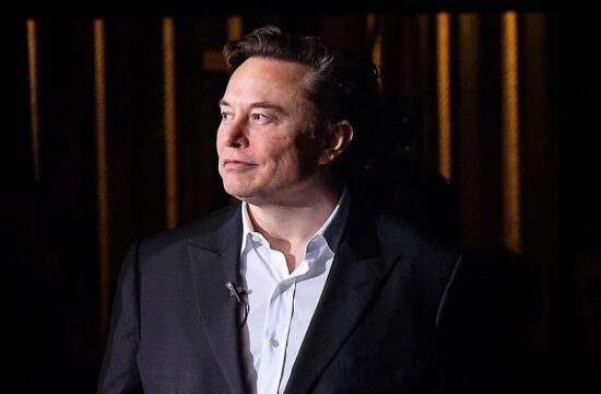 Elon Musk becomes the first person in history to lose $200 billion