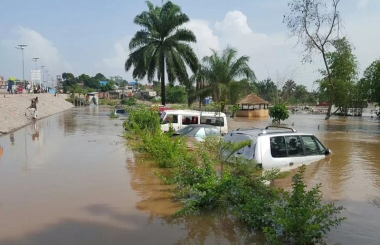 floods in kinshasa, the capital of the dr congo, leave many people dead.