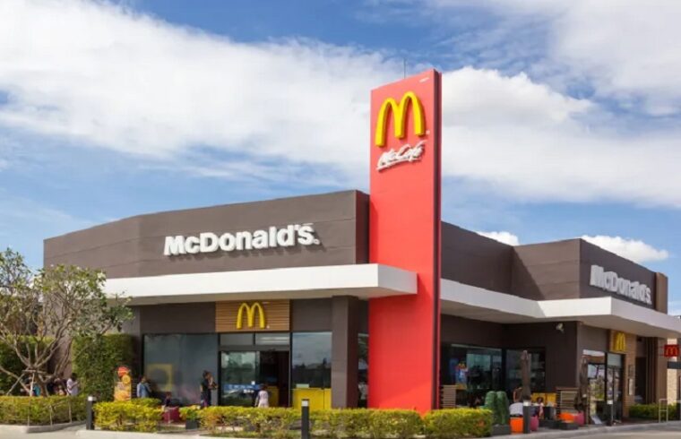 shocking! mcdonald's temporarily closes us offices, plans layoffs