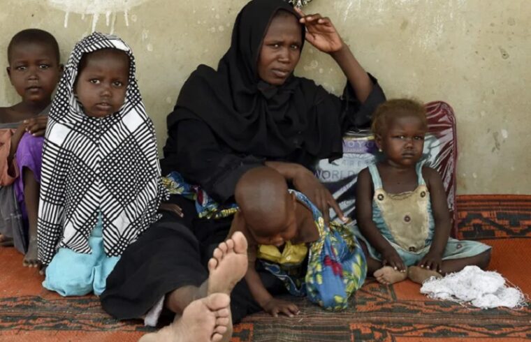 conflicts in central nigeria resulted in thousands of people fleeing as the death toll increased