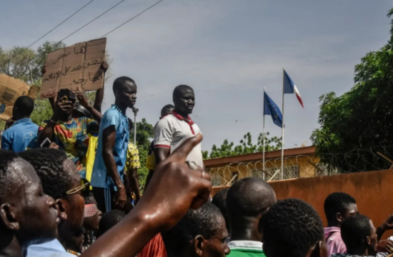 supporters demonstrate in niamey no to ecowas