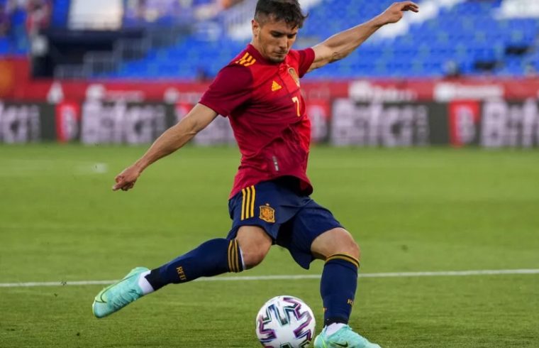 football diaz swaps spanish jersey for the moroccan one