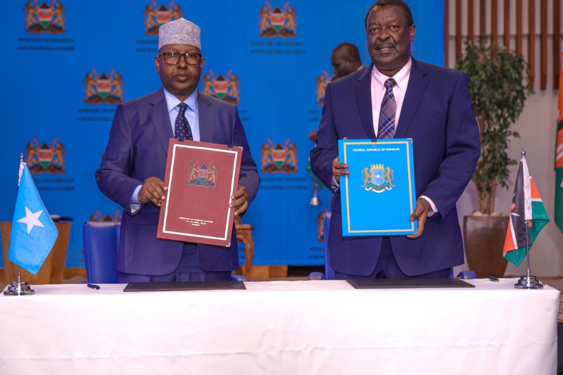kenya and somalia have signed a pact that covers political consultations education and defense