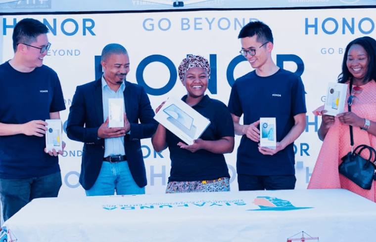 honor technologies africa donates devices worth r300,000 to technology youth development agency