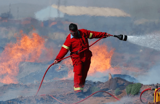 six south african bushfire firefighters dead