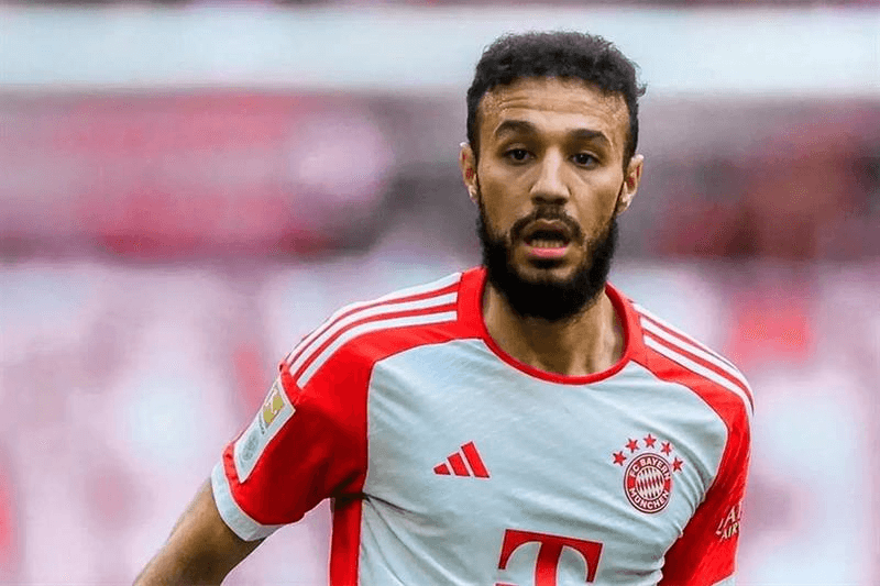 moroccan noussair mazraoui joins man utd