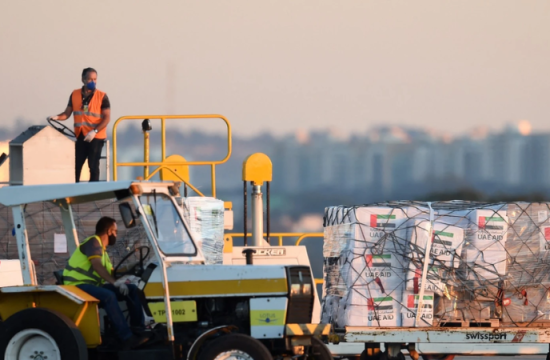 four uae convoys deliver essential aid to gaza's struggling communities (1)