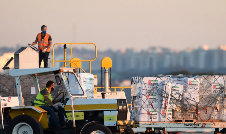 four uae convoys deliver essential aid to gaza's struggling communities (1)