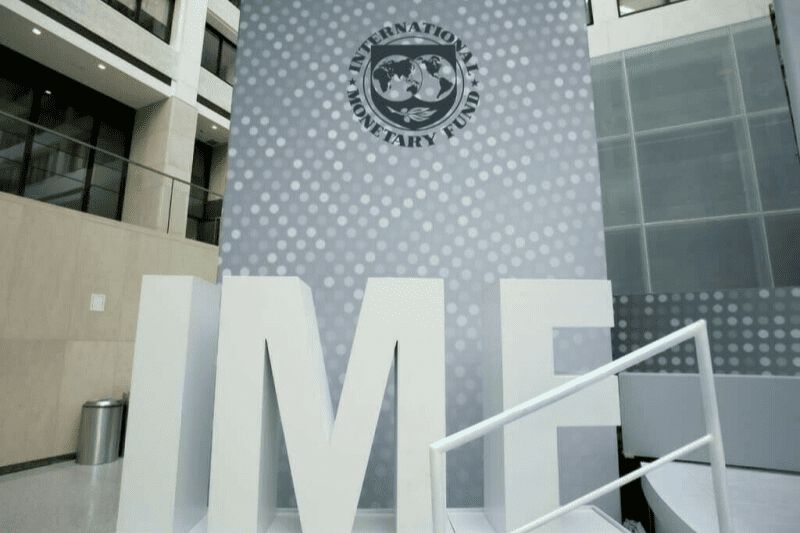 imf slashes angolas 2025 growth forecast to 2 4 amid rising risks (3)