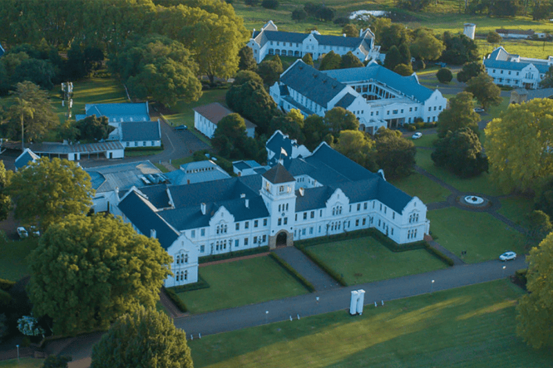 who is william orde newnham the founder of south africas most prestigious and expensive school