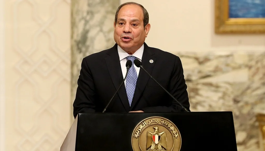 Sisi says Egypt would defend Saudi